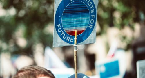 M�illumino di Scienza: L�Italia si Spegne per Illuminare il Futuro Sostenibile